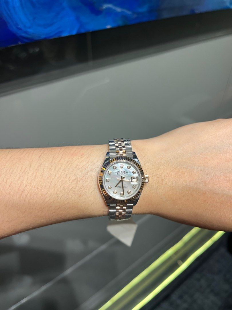 Datejust 28mm (Category: Luxury Watches) located in Marikina City. Submitted by yaniyanyan (Listing ID 1392320919, Image 1). Description: ROLEX Datejust 28 Two-tone everose gold MOP w/ Diamonds • Ref 279171 • Yr 2019 • w/ Original Papers.