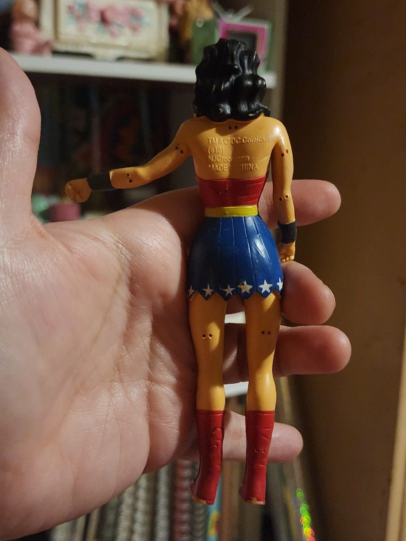 DC Wonder Woman Bendable Figure (Category: Figurines & Statues) located in Manila. Submitted by RetroRainbowChaser (Listing ID 1392442133, Image 3). Description: Letting go of my Wonder Woman DC comics bendable figure. Needs a bit of cleaning and has minor paint chips that are hardly noticeable. Selling as is. MOP GCASH or BPI or GoTyme.