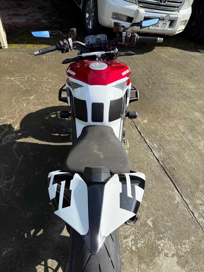 2022 Ducati Streetfighter V4S (3000+ km mileage), Motorbikes