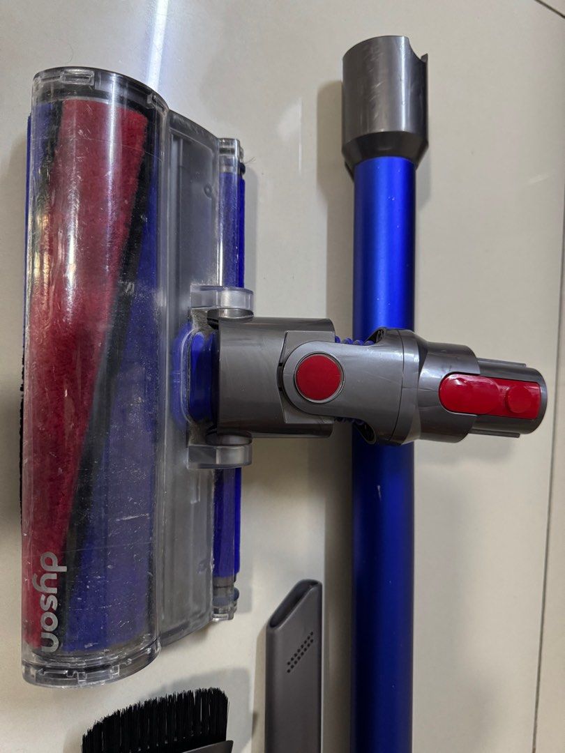 dyson v11 absolute fault, TV & Home Appliances, Vacuum Cleaner