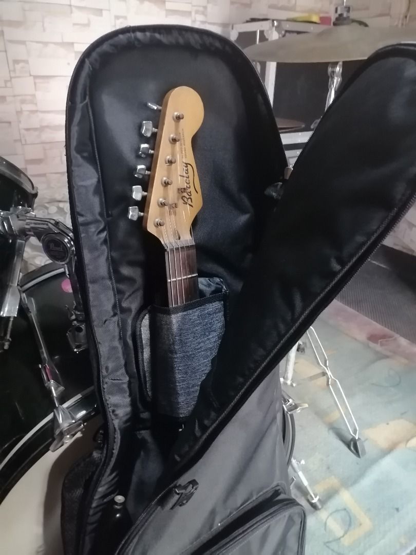 Electric guitar case gig bag guitar softcase (Category: Musical Instruments) located in Quezon City. Submitted by newwhale.f1c027 (Listing ID 1392305202, Image 3). Description: P2500 Fb page BSAonlinestore Brandnew pick up Lagro fairview Q.C. or via delivery lalamove rider po. Delivery fee sagot po ni buyer.. Pwed din kayo ang mag book ng rider.. Color black Specs: -heavy duty Fabric & lining -Fully padded with 10mm -2 side safety clip. -Flat hea