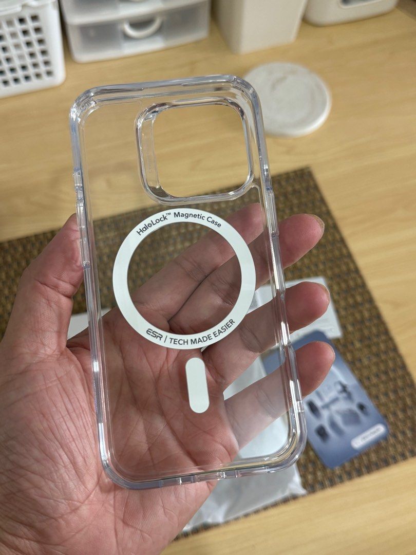 ESR Original Iphone 16 Pro Clear Case (Category: iPhone 16 Series) located in Quezon City. Submitted by collectorsoftheforceph (Listing ID 1392339883, Image 2). Description: Good as new. Wrong item delivered to me. .