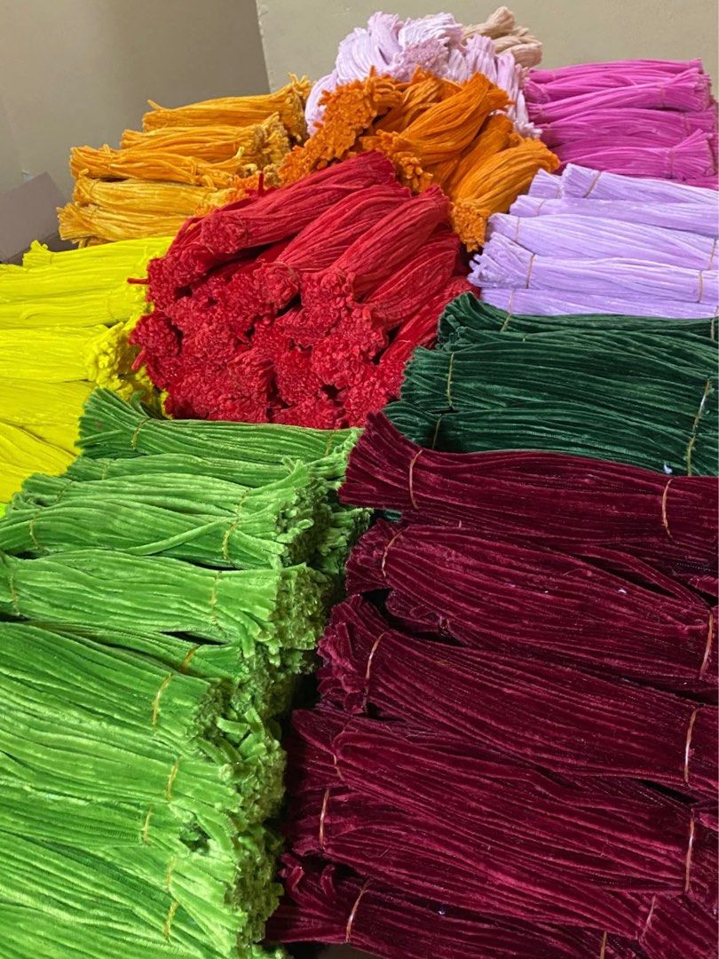 Fuzzy Wires for Sale (Category: Craft Supplies & Tools) located in Mandaluyong City. Submitted by notacoolkid (Listing ID 1392444265, Image 1). Description: 45 pesos per bundle .