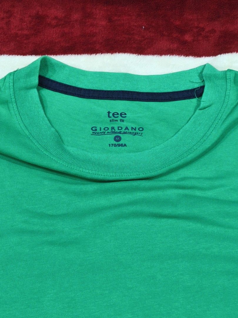 Giordano Green Plain Tee Shirt (Category: Tshirts & Polo Shirts ) located in Quezon City. Submitted by jasonla03 (Listing ID 1392337663, Image 2). Description: 💵 Dimension: 27 x 19 M 💯 Legit/Authentic ▪️DM me if interested 📩 ▪️Delivery via Lalamove, Grab, LBC, or J&T ▪️Loc: Kamuning Area, Quezon City.