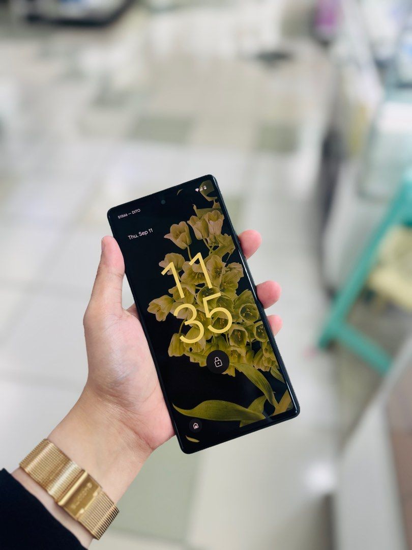 Google pixel 6 256GB Openline no issues US variant (Category: Google Pixel) located in San Juan City. Submitted by najihahtelecomshop2018 (Listing ID 1392450792, Image 3). Description: Legit Store | Original unit FOR SALE | TRADE / SWAP ▫️INSTALLMENT thru: 🔸Credit Card (straight / installment) 🔸Ggives / Gcredit + 6% interest 🔸Spay Later + 6% interest (RFS: Buy and Sell any kinds of Gadgets) Description: Google pixel 6 256GB ( other GB are also