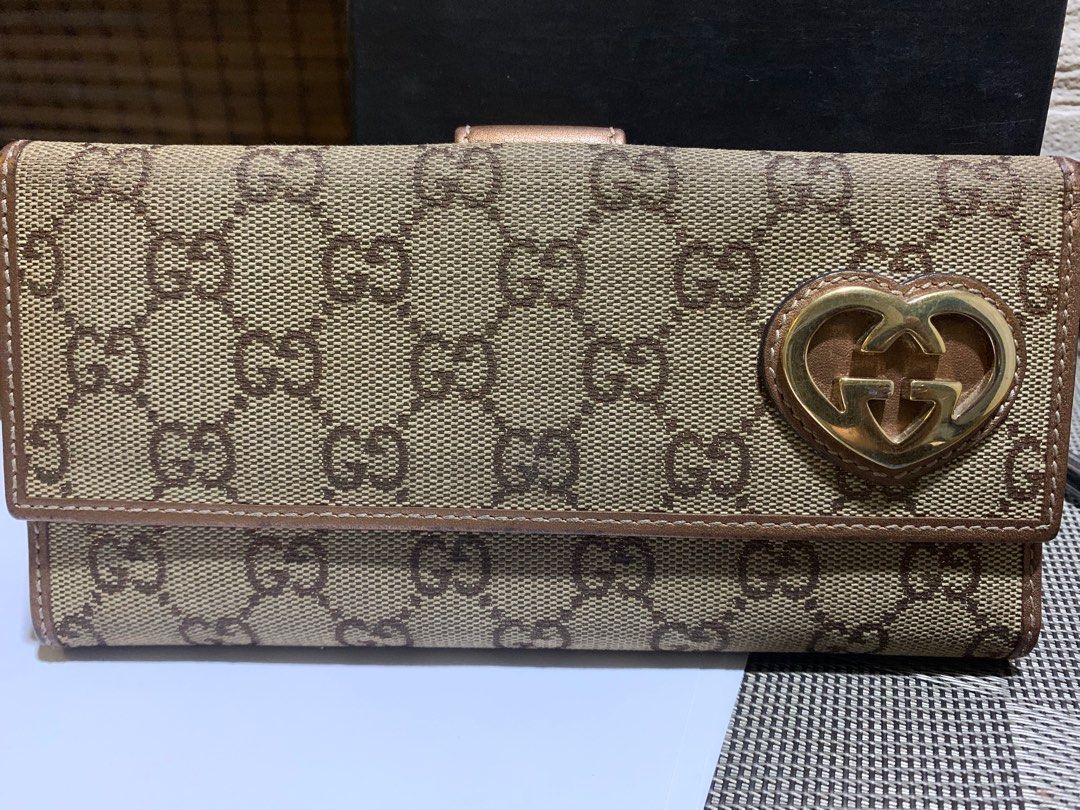 Gucci original (Category: Luxury Bags & Wallets) located in Manila. Submitted by antonette3b (Listing ID 1392489108, Image 1). Description: .