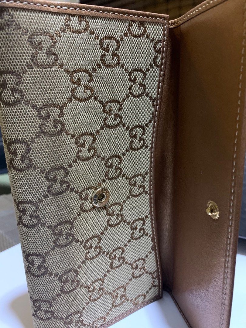 Gucci original (Category: Luxury Bags & Wallets) located in Manila. Submitted by antonette3b (Listing ID 1392489108, Image 2). Description: .