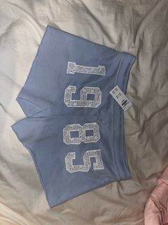 （分類：）位於 。 由 thrift.hkr 提交（商品編號 1392432735，圖片 1）。簡介： 。