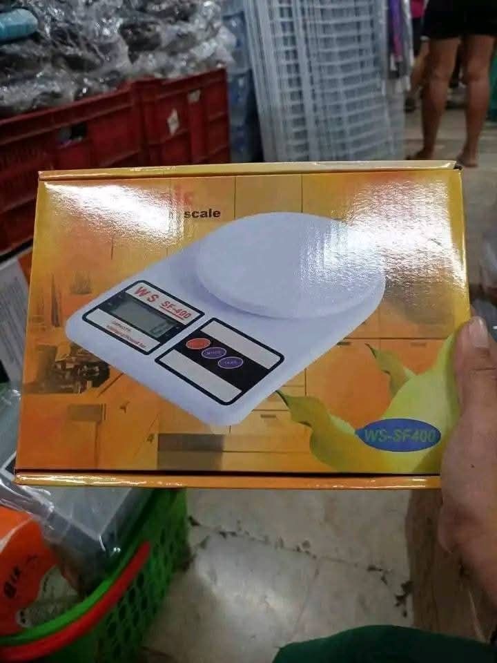 Kitchen scale (Category: Health Monitors & Weighing Scales) located in Manila. Submitted by marilynabo789 (Listing ID 1392486086, Image 2). Description: .