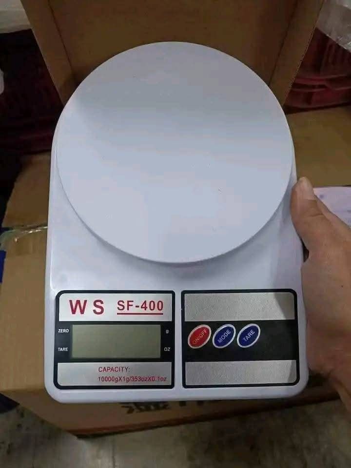 Kitchen scale (Category: Health Monitors & Weighing Scales) located in Manila. Submitted by marilynabo789 (Listing ID 1392486086, Image 1). Description: .