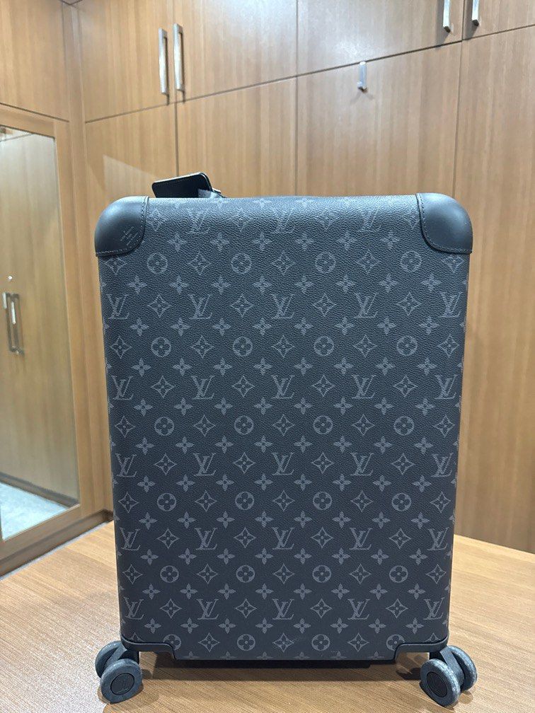Louis Vuitton Luggage (Category: Luxury Bags & Wallets) located in Taguig. Submitted by pascual0914 (Listing ID 1392351174, Image 2). Description: Only unit Meet up in QC .