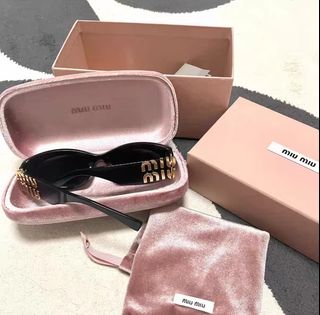 ✨In-stock Miu Miu glasses/miumiu11W sunglasses are versatile, casual, high-value, elegant, slim, and UV-proof sunglasses64203087829634110