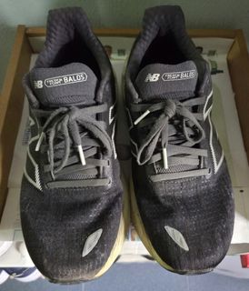 1,000+ New balance running shoe For Sale Sneakers Carousell