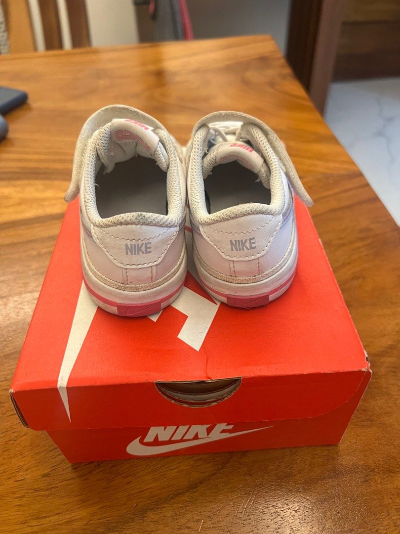 Nike (Category: Babies & Kids Fashion) located in Caloocan City. Submitted by pmaerc (Listing ID 1392415479, Image 3). Description: Nike court legacy Size 9c.