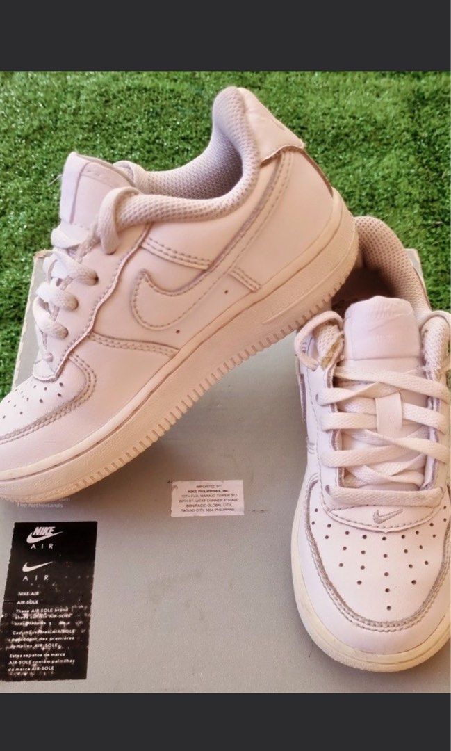 Nike AF1 US11C|Eur28|17cm (Category: Babies & Kids Fashion) located in Danao, Cebu. Submitted by altheaprelovedcorner (Listing ID 1392359685, Image 2). Description: .