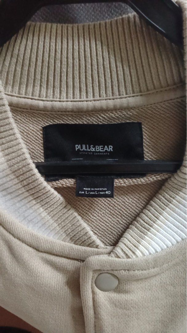 Pull&Bear Varsity Jacket (Category: Coats, Jackets and Outerwear) located in Singapore. Submitted by drabam (Listing ID 1392372231, Image 3). Description: Selling beige Pull&Bear varsity jacket for $15 Negotiable .