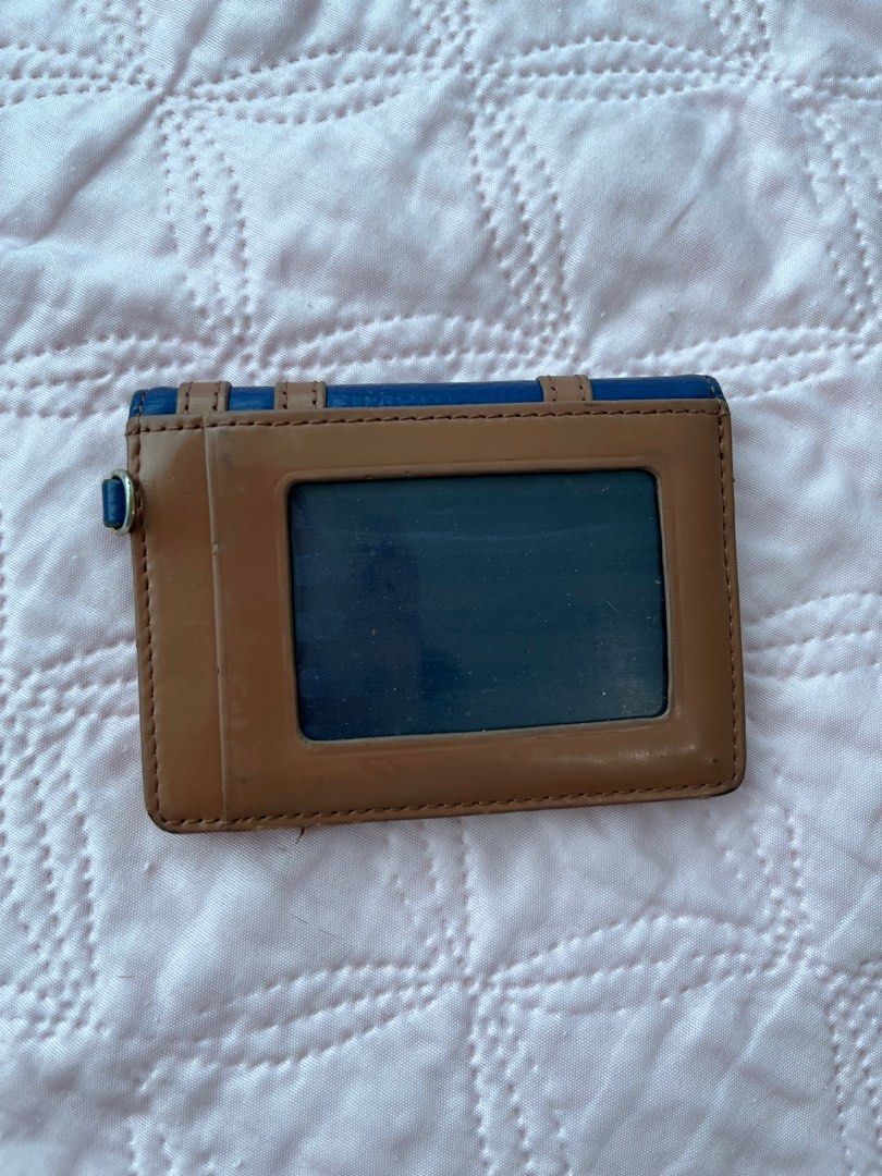 Samantha Thavasa card holder (Category: Luxury Bags & Wallets) located in Cabuyao City. Submitted by yhaniesgph (Listing ID 1392357731, Image 2). Description: Still In very good condition. Please see photos for the condition of the item..