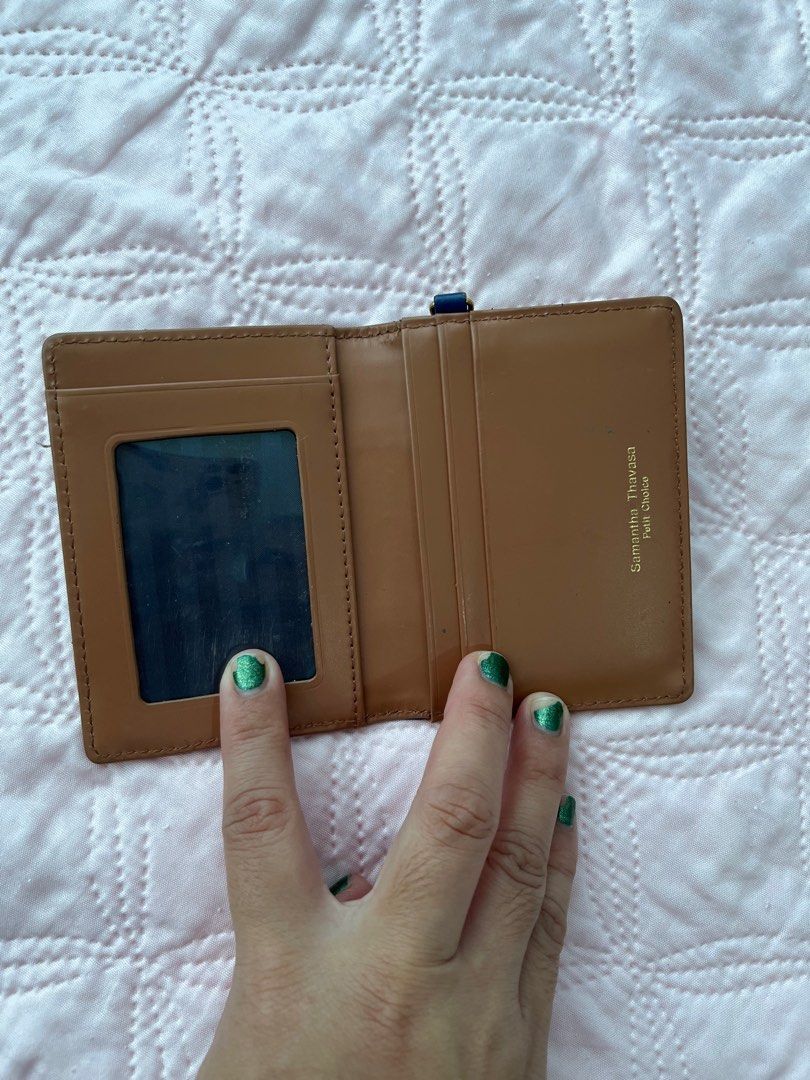 Samantha Thavasa card holder (Category: Luxury Bags & Wallets) located in Cabuyao City. Submitted by yhaniesgph (Listing ID 1392357731, Image 3). Description: Still In very good condition. Please see photos for the condition of the item..