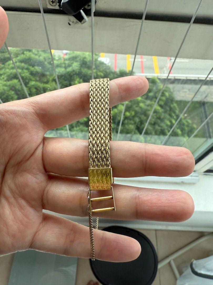 Seiko gold watch l (Category: Watches) located in Kuala Lumpur. Submitted by isabel291 (Listing ID 1392393066, Image 3). Description: This is vintage watch i bought from japan reseller. All good. This is vintage watch pls expect i wont be new.