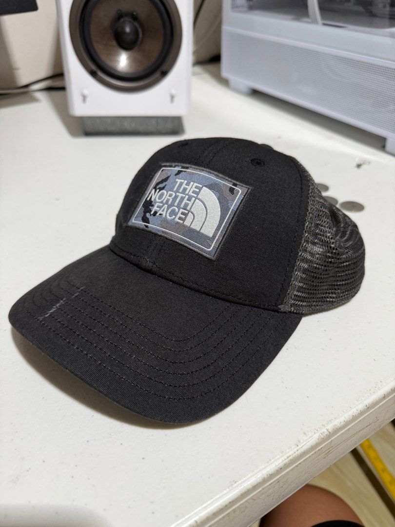 The north face trucker cap hat (Category: Caps & Hats) located in Naga. Submitted by ioneph (Listing ID 1392433300, Image 3). Description: Fresh from bale Tnf cap Cut tag.