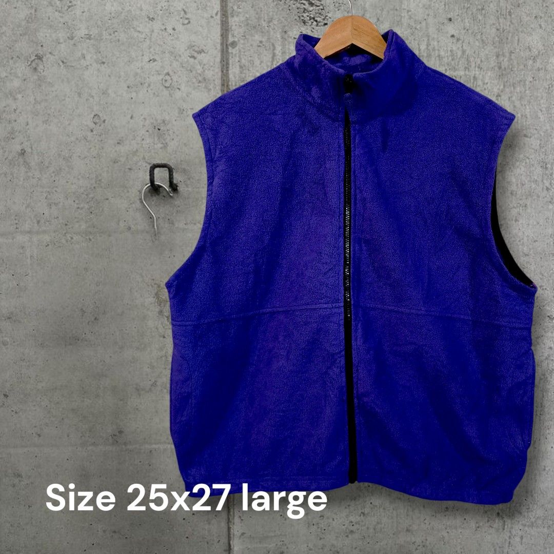 Vest jacket puffer vest (Category: Coats, Jackets and Outerwear) located in Quezon City. Submitted by selectorsthrift (Listing ID 1392487455, Image 3). Description: likely new items no issue msg me for more details.