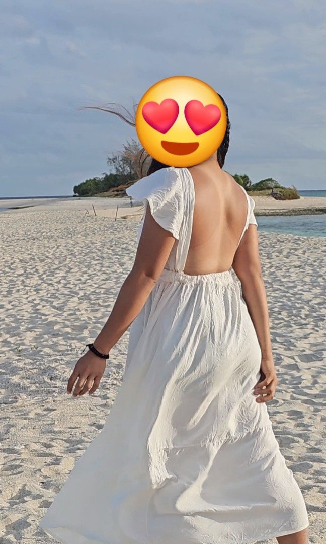 White Dress Beach Dress (Category: Dresses) located in Pateros City. Submitted by ginrielle47 (Listing ID 1392419910, Image 3). Description: White Dress Beach Dress fits M-L.