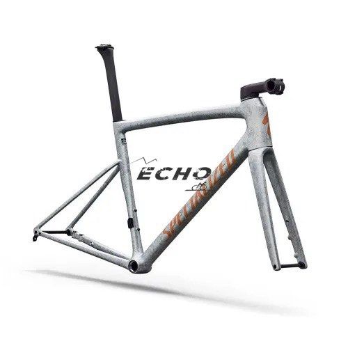 2026 Specialized Tarmac SL8 Gloss Silver Dust Frameset Brand New In Box with Warranty Coverage! 6,7kg Full build! Shimano Ultegra R8170 12S Di2 Full Groupset | SRAM Red E1 | SRAM Force | Shimano Dura Ace (Category: Bicycles) located in Singapore. Submitted by echocycling (Listing ID 1392674155, Image 3). Description: Latest Release!! 2026 Specialized Tarmac SL8 in Gloss Silver Dust! Super Rare Color scheme that you seldom see on the road Looking 