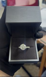 (Category: ) located in . Submitted by luxe.diamondss (Listing ID 1392522561, Image 1). Description: .