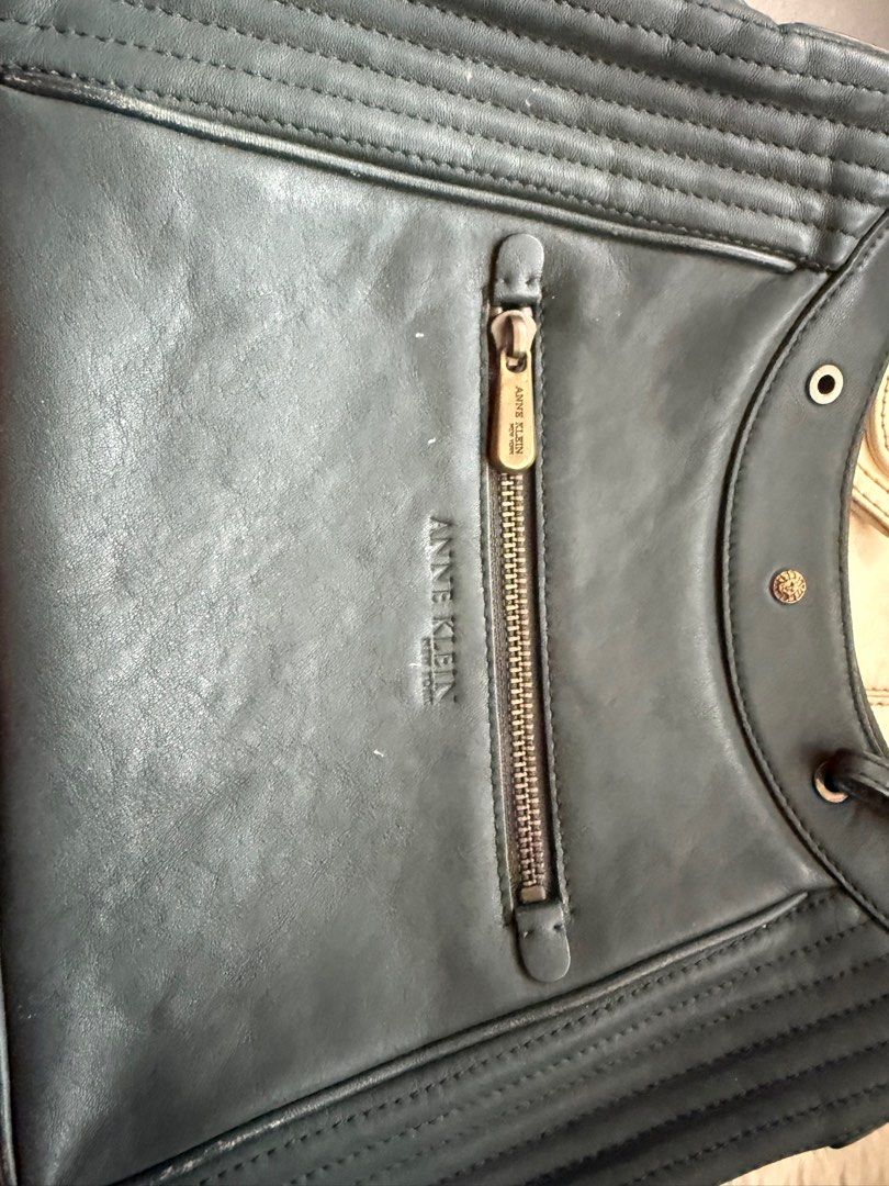 Anne Klein Medium Hobo and Creamy white Large Size Shoulder bag (Category: Shoulder Bags) located in Mercedes. Submitted by ddshoping238309 (Listing ID 1392495310, Image 3). Description: Get these 2 Anne Klein New York Leather bags free shipping (3 pounder pouch only ) Dark green medium hobo bag creamy White large No sling for the Creamy white bag Good used condition Malinis labas and loob. Normal signs of use Norma Wear and scratches at base of 