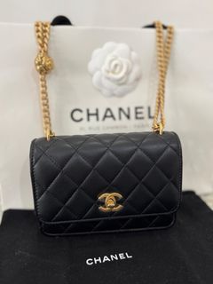 (Category: ) located in . Submitted by think.preloved_ (Listing ID 1392405560, Image 1). Description: .