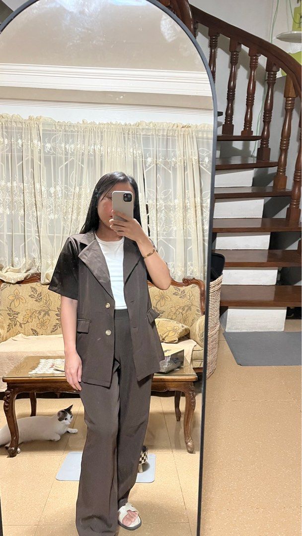 BKK Coords | Coordinates | Set in Brown (Category: Sets or Coordinates) located in San Pablo. Submitted by dans__preloved (Listing ID 1392665417, Image 2). Description: Blazer and Pants Coords from bangkok Choco Brown Best fit small to medium Blazer Length: 24 inches Width: 18 inches Pants Length: 35 inches Waist: 24 to 28 inches (garterized) BKK coordinates .