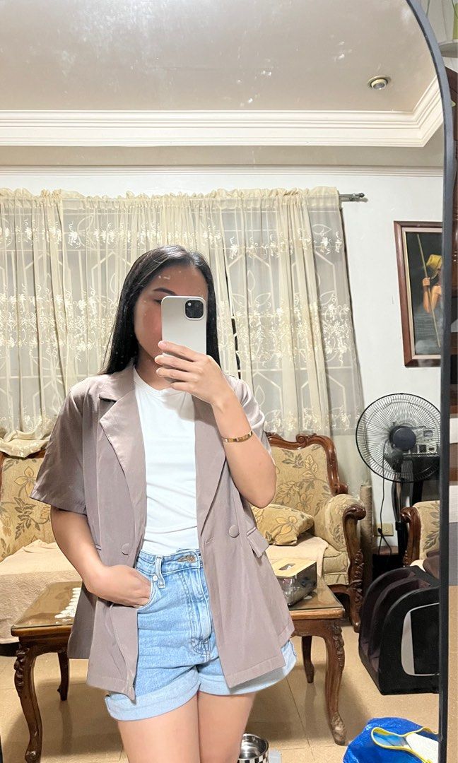 BKK Mauve Blazer and Shorts Coordinates (Category: Sets or Coordinates) located in San Pablo. Submitted by dans__preloved (Listing ID 1367143111, Image 3). Description: Mauve Blazer and Shorts Coords from bangkok Best fit small to medium Blazer Length: 23 inches Width: 18 inches Shorts Waist: 24 to 28 inches (garterized) Length: 13 inches BKK coordinates.