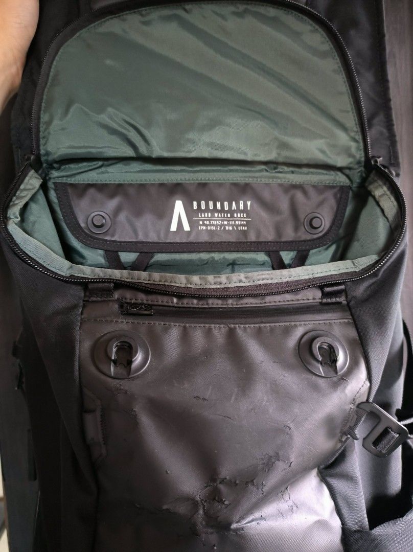 Boundary Supply - Errant Pack (Category: Backpacks) located in Subic. Submitted by abrahamelfa (Listing ID 1392595205, Image 3). Description: Designed for everyday use, it helps you stay organized with dedicated pockets for your laptop, tech gear, and personal items. It’s perfect for work, travel, and weekend adventures. The modular design lets you add accessories to customize your carry and reduce waste. Specs Dimensions: 11.42W x 18.9H x 5.51D"