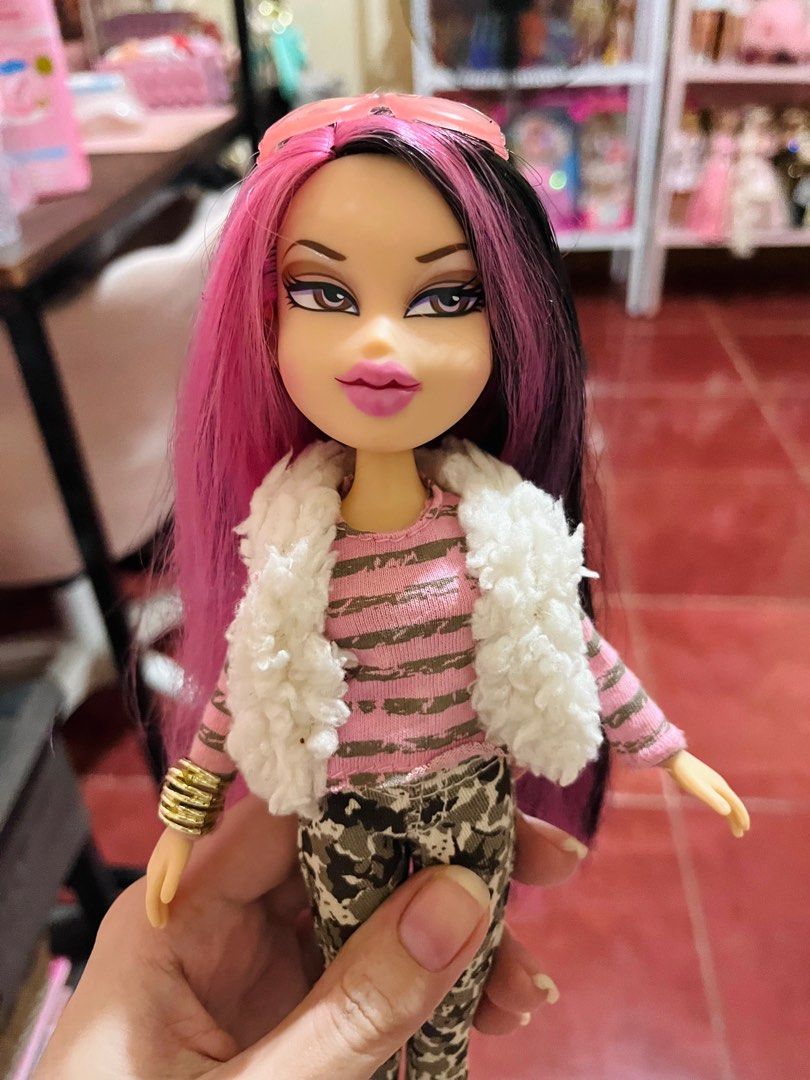 Bratz Boutique Jade (Category: Kids Toys) located in Legazpi City. Submitted by pink_moonlight (Listing ID 1292888523, Image 2). Description: .