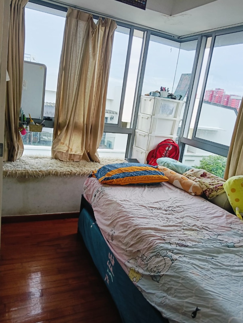 (Category: ) located in . Submitted by cheframesh (Listing ID 1392524202, Image 1). Description: .