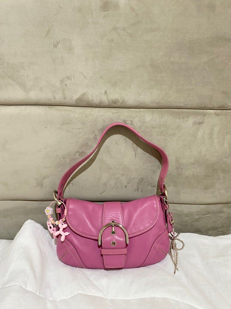 COACH SOHO (PINK) (Category: Luxury Bags & Wallets) located in General Santos City (Dadiangas). Submitted by bagtobasics.ph_ (Listing ID 1392615589, Image 1). Description: ✨Please be informed that this is a vintage Coach bag. As with all vintage items, it may show some signs of wear or use, which only add to its unique character and timeless charm. Kindly manage expectations before purchasing..
