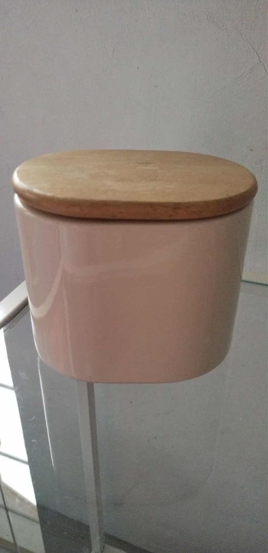 Coffee Jar (Category: Food Organization & Storage) located in Rizal. Submitted by fastwind-9012 (Listing ID 1392616698, Image 2). Description: 📌SALE 📌Ceramic coffee jar 📌Pick-up via Lalamove or other, delivery fee shoulder by the buyer. 📌Payment Methods: BPI bank transfer. .