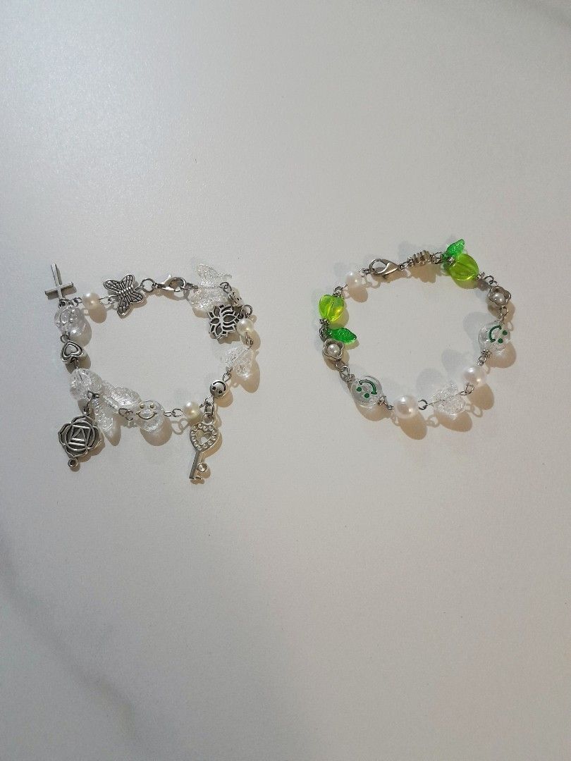 bracelets (Category: Bracelets) located in Singapore. Submitted by inampcigs (Listing ID 1392623740, Image 1). Description: Hi wts these very pretty bracelets . $3|$2 Both can do meetups at Serangoon-Hougang Mrt One can do mailing nm=$1 [not responsible for lost mail] tracked mail=$3 Do dm if interested!!! p.s meetups is more than >$4[can choose from other listing].