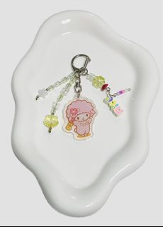 (Category: ) located in . Submitted by pearly_jewels.89 (Listing ID 1392462475, Image 1). Description: .