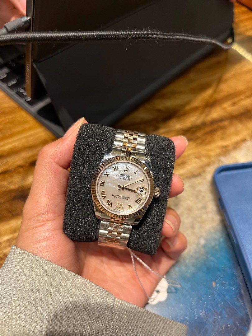 Datejust 31 MOP roman (Category: Luxury Watches) located in Marikina City. Submitted by yaniyanyan (Listing ID 1392516007, Image 1). Description: ROLEX Datejust 31 TTRG MOP Dias VI • Ref 178271 Yr 2011 • w/ Original Papers.