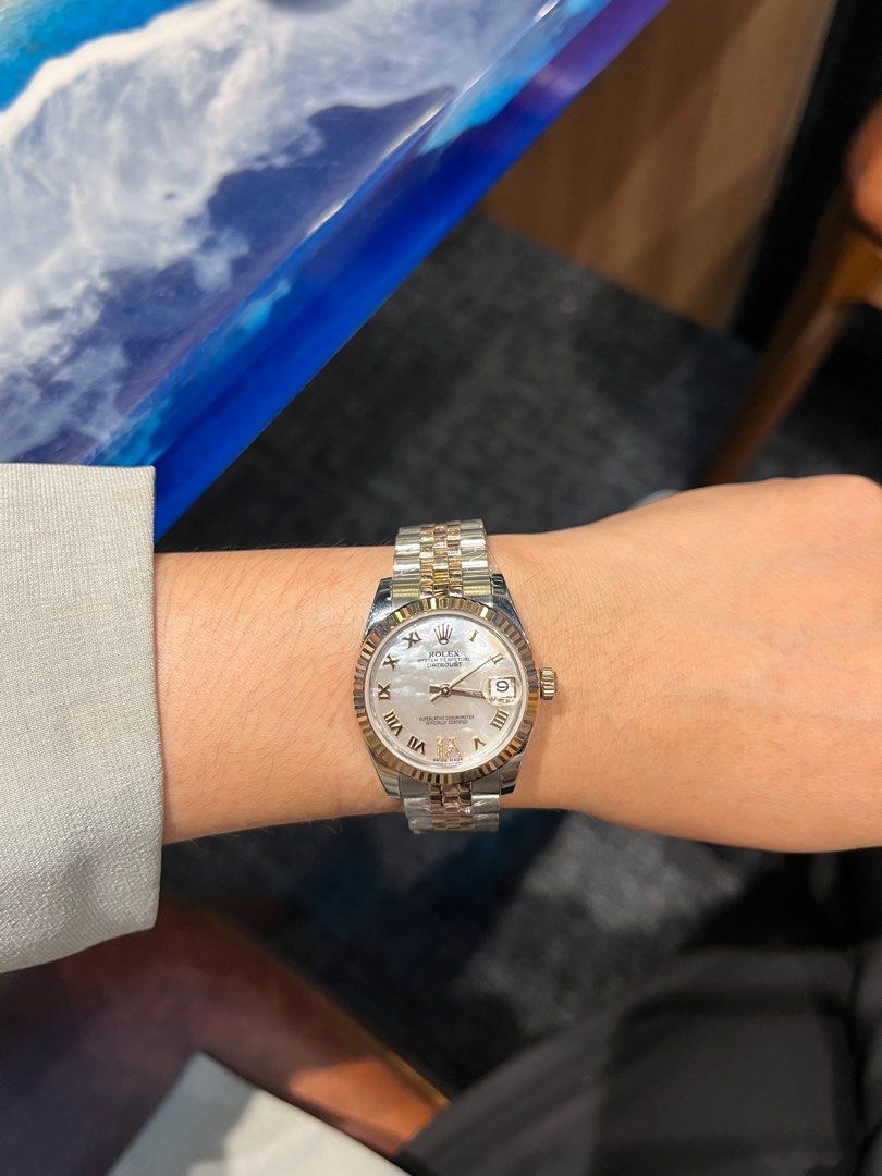 Datejust 31 MOP roman (Category: Luxury Watches) located in Marikina City. Submitted by yaniyanyan (Listing ID 1392516007, Image 2). Description: ROLEX Datejust 31 TTRG MOP Dias VI • Ref 178271 Yr 2011 • w/ Original Papers.