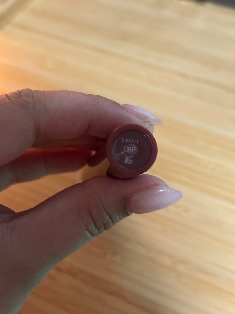 Detail Cosmetics Glass Stain - Dip (Category: Makeup) located in Mandaluyong City. Submitted by gnocchiwoki (Listing ID 1392674657, Image 2). Description: Shade: Dip Swatched only RFS decluttering Will give freebie if buying in bulk! Loc: Mandaluyong.