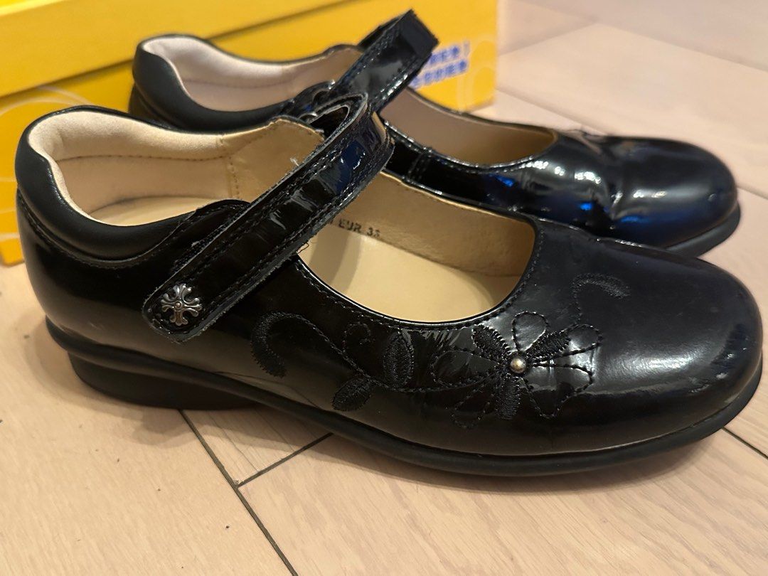 Kong Black School Shoes Size 33, 兒童＆孕婦用品, 嬰兒及小童 - Main Image