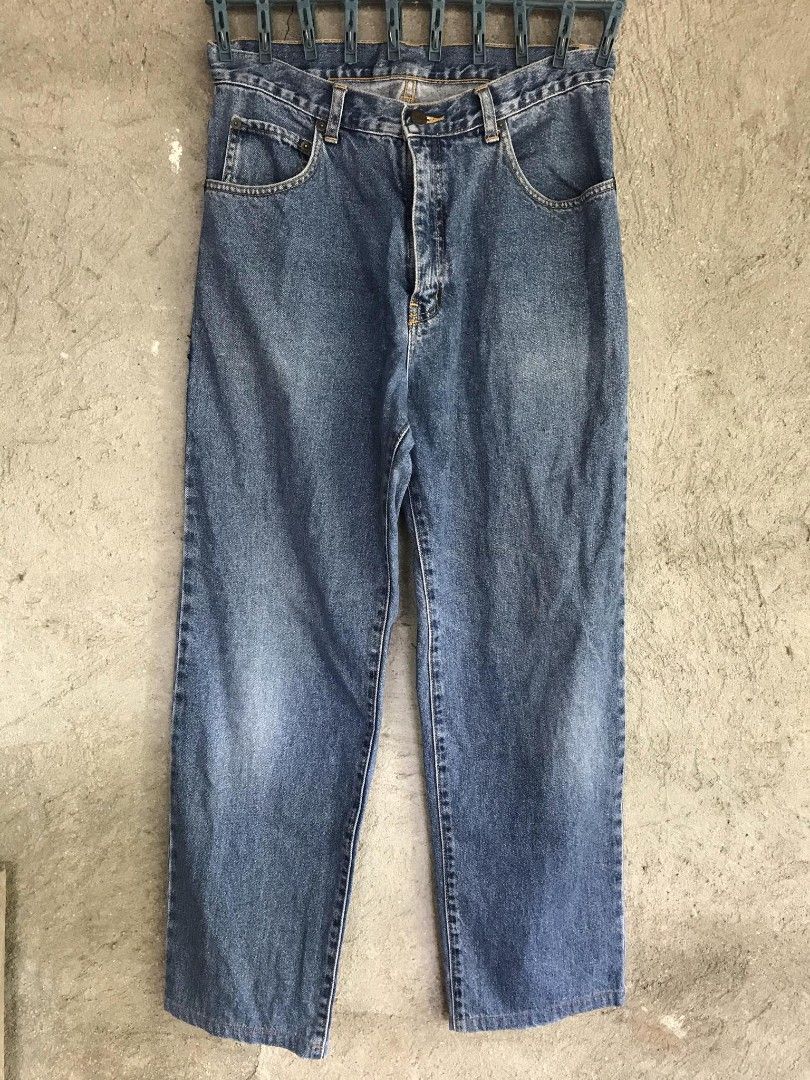 Giordano Blue Denim Pants (Category: Jeans) located in San Jose del Monte. Submitted by _elll (Listing ID 1392623157, Image 1). Description: Giordano Denim Pants Size 32 on tag Good Condition! 350 + sf 📍San Jose Del Monte, Bulacan.