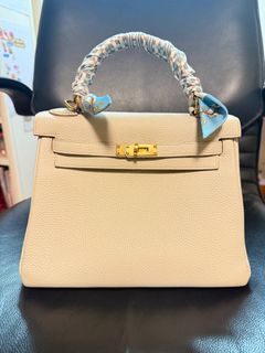 （分類：）位於 。 由 h.lover 提交（商品編號 1392684572，圖片 1）。簡介： 。