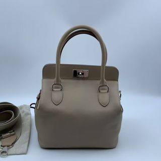 （分類：）位於 。 由 eluse_luxury 提交（商品編號 1392563934，圖片 1）。簡介： 。