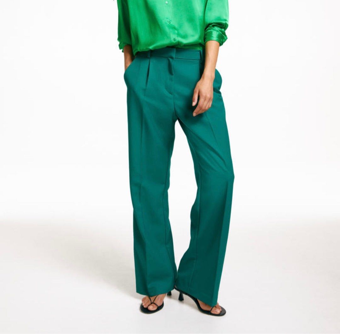 HM Trousers Green Small (Category: Other Bottoms) located in Marikina City. Submitted by acbwee (Listing ID 1392570111, Image 1). Description: Used once.