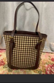 （分類：）位於 。 由 sarrym122 提交（商品編號 1392638056，圖片 1）。簡介： 。