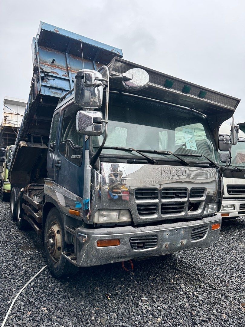 ISUZU GIGA DUMP TRUCK (Category: Heavy Vehicles) located in Olongapo. Submitted by 0951-4410881 (Listing ID 1392523029, Image 2). Description: ISUZU GIGA DUMP TRUCK ENGINE=10PE1 AS IS JAPAN CONDITION FOR MORE INFORMATION CONTACT 0951-4410881.
