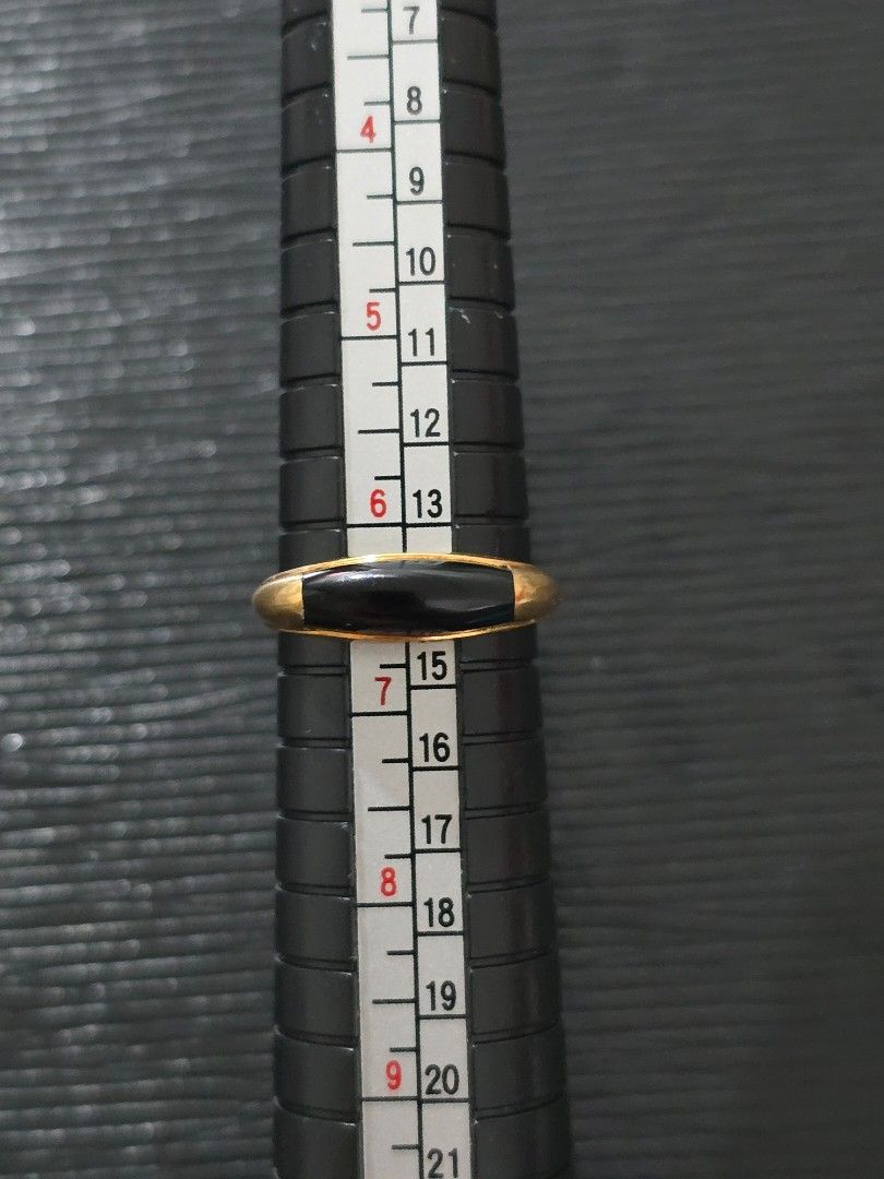 Japan Gold K18 Solid Onyx Ring (Category: Rings) located in Cavite. Submitted by everythingjapan (Listing ID 1392538073, Image 3). Description: Japan Gold K18 Onyx Ring size: 6.5 3.2 grams guaranteed pawnable comes in velvet ring box.